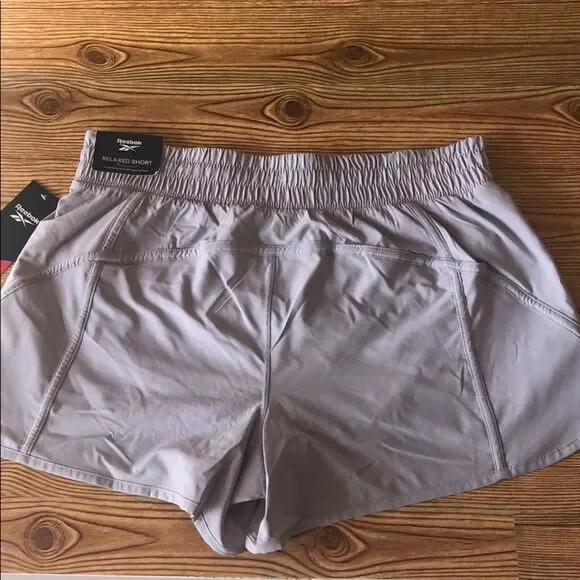 NWT Reebok Tempo Shorts in Silver Sconce - Picture 2 of 6